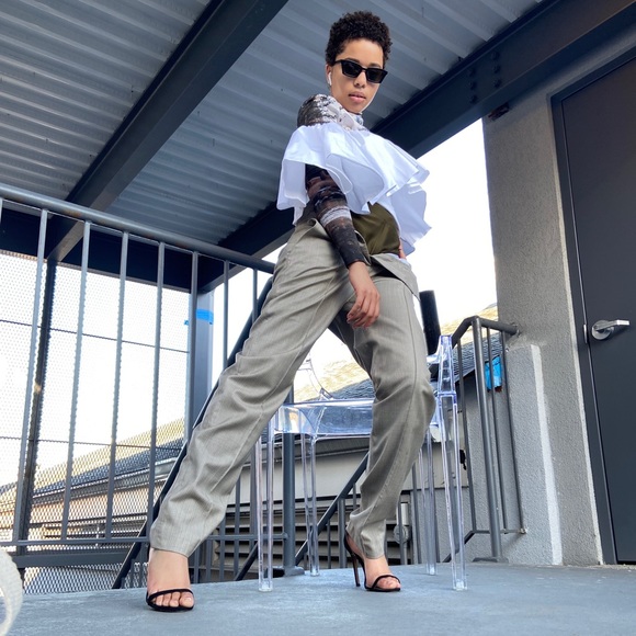 Zara Off-The-Shoulder Top - Picture 3 of 5